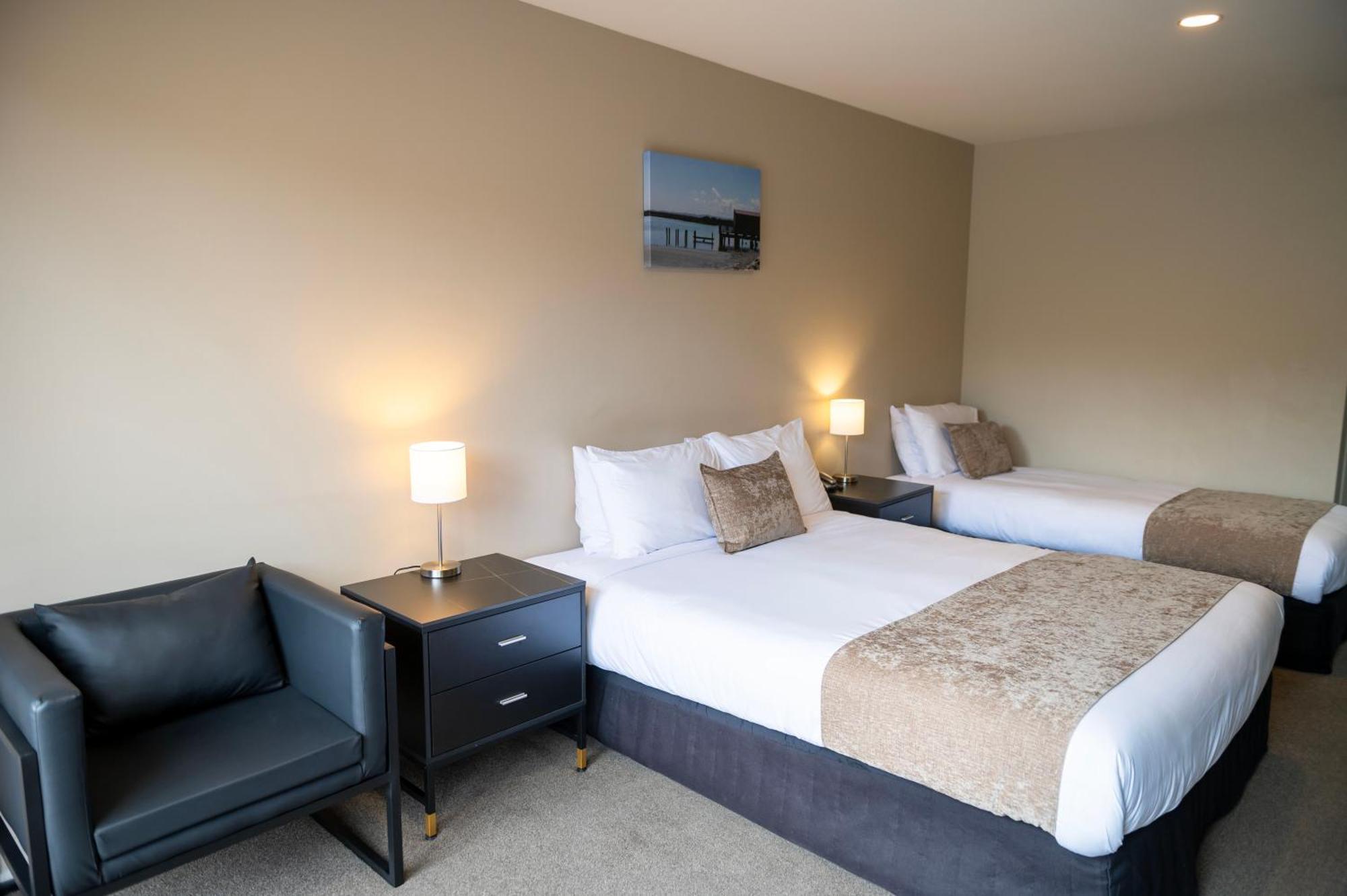 58 On Cron Motel Franz Josef Luaran gambar